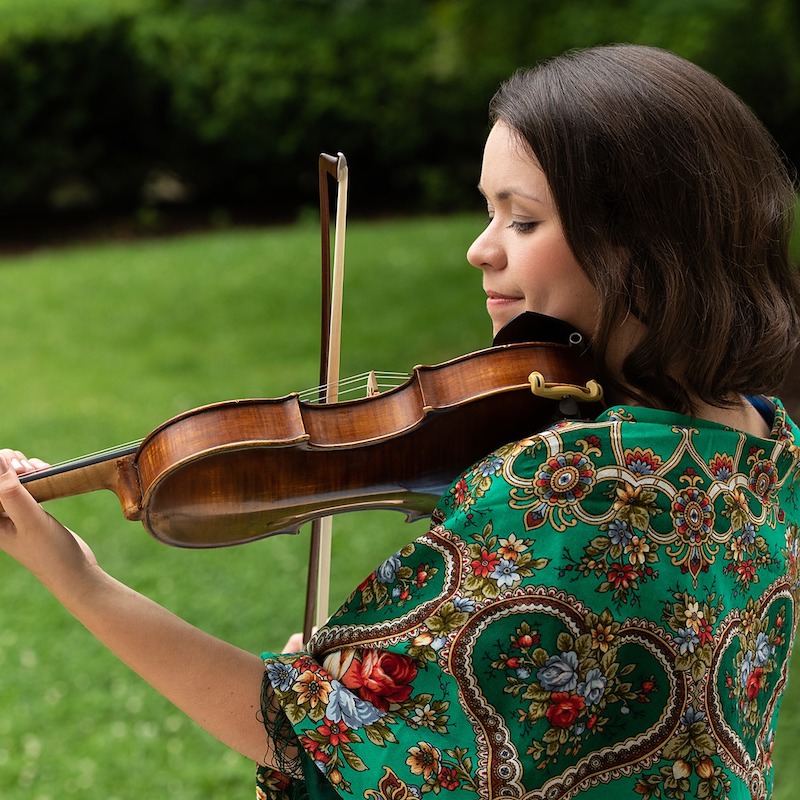 Violining performing classical music